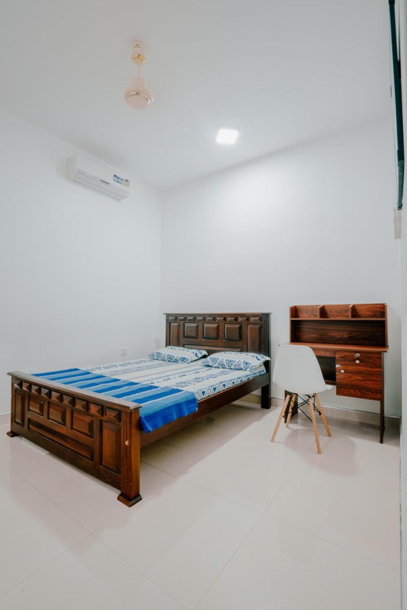 Sri Construction Circuit Bungalow Batticaloa Exterior photo